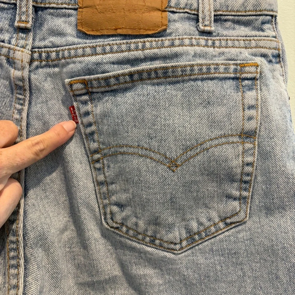 Vintage Levi's 550 Jeans Mens 34x30 (Tag 36x30) USA Light Wash 90s‎ Distressed